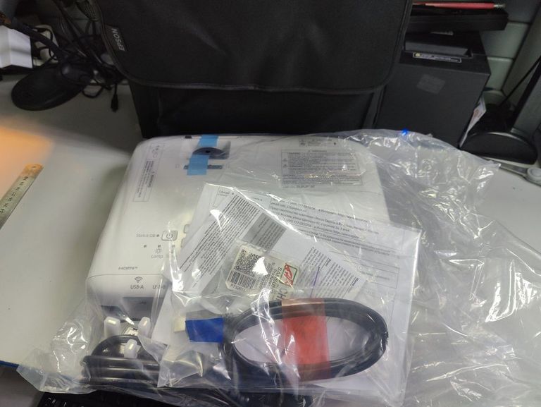 Розпродаж Epson EB-982W (V11H987040), продавець Техноскарб