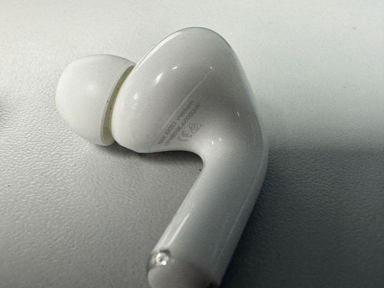 Розпродаж AirPods Pro 3, продавець Техноскарб