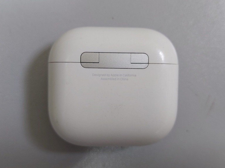 Apple airpods 4 with active noise cancellation Код:01-200932609. Изображение 5