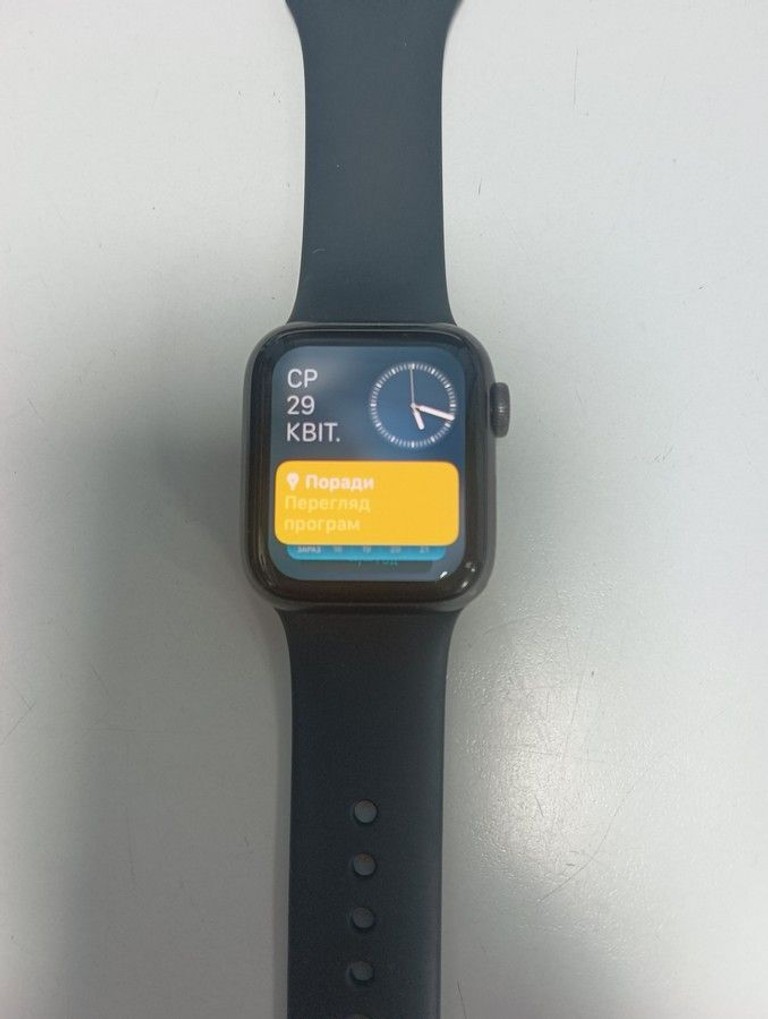 Купить Apple watch se gps 40mm aluminum case Б/У