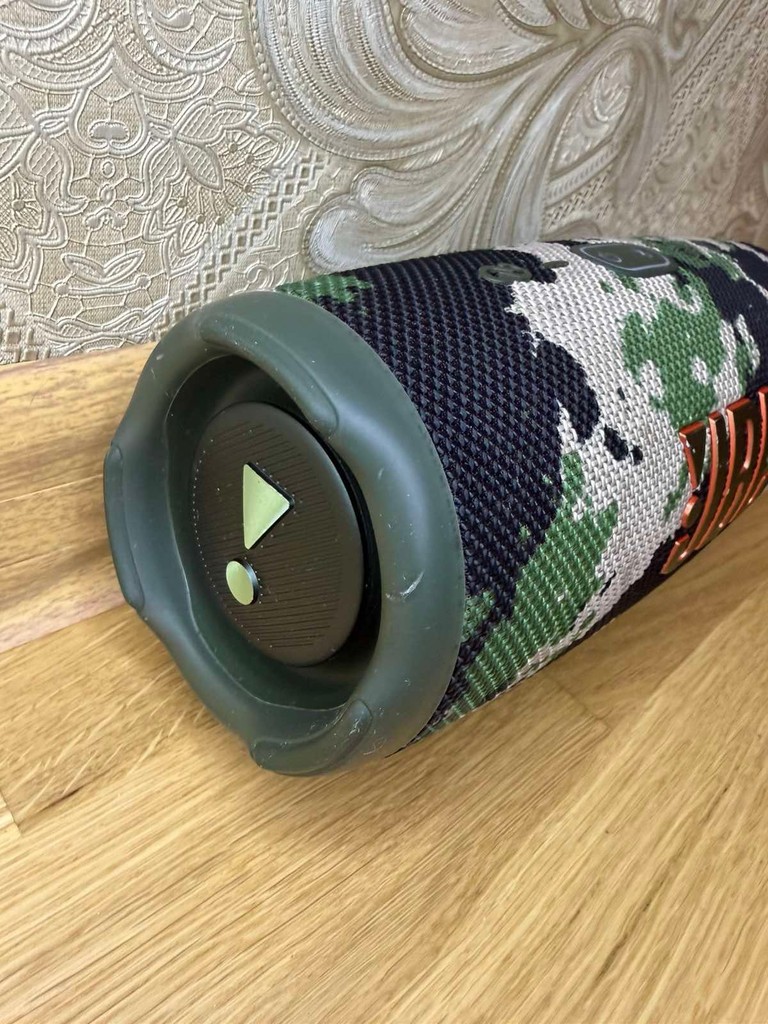 Дешево Jbl charge 5 з ломбарду