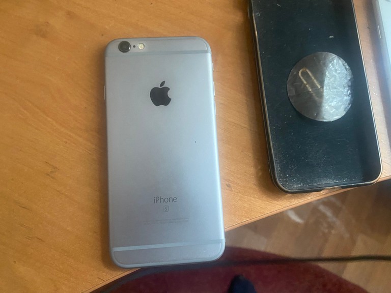 Оголошення Apple iPhone 6s 32GB Silver (MN0X2) Б/У