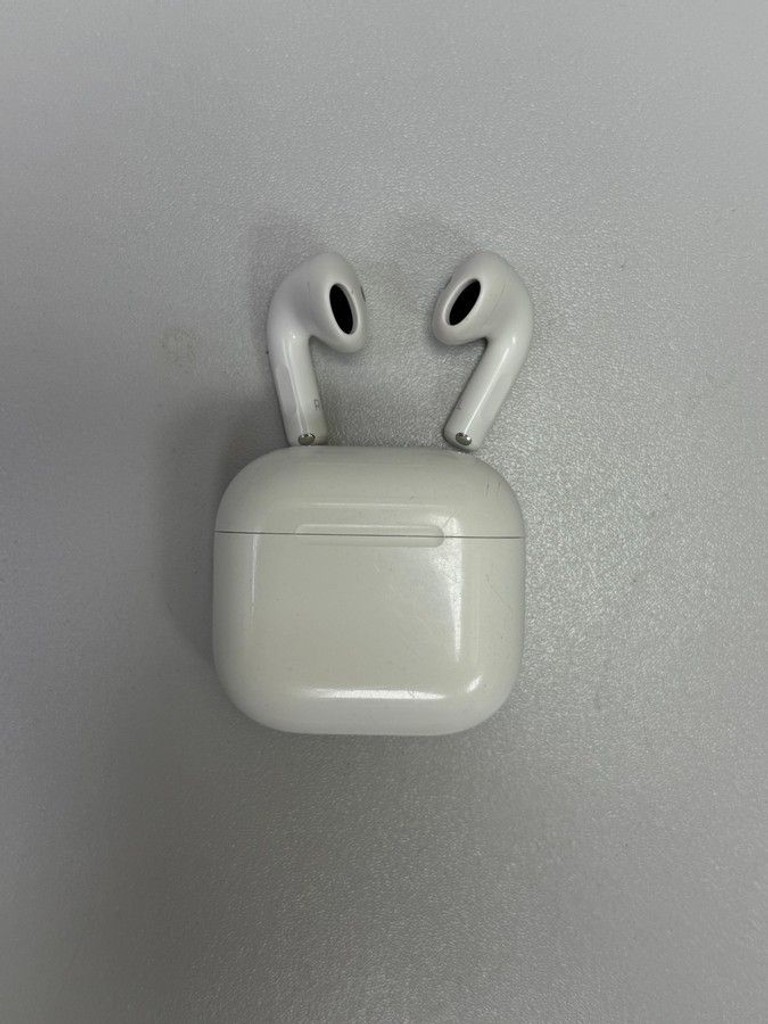 Купити Apple airpods 4 Б/У