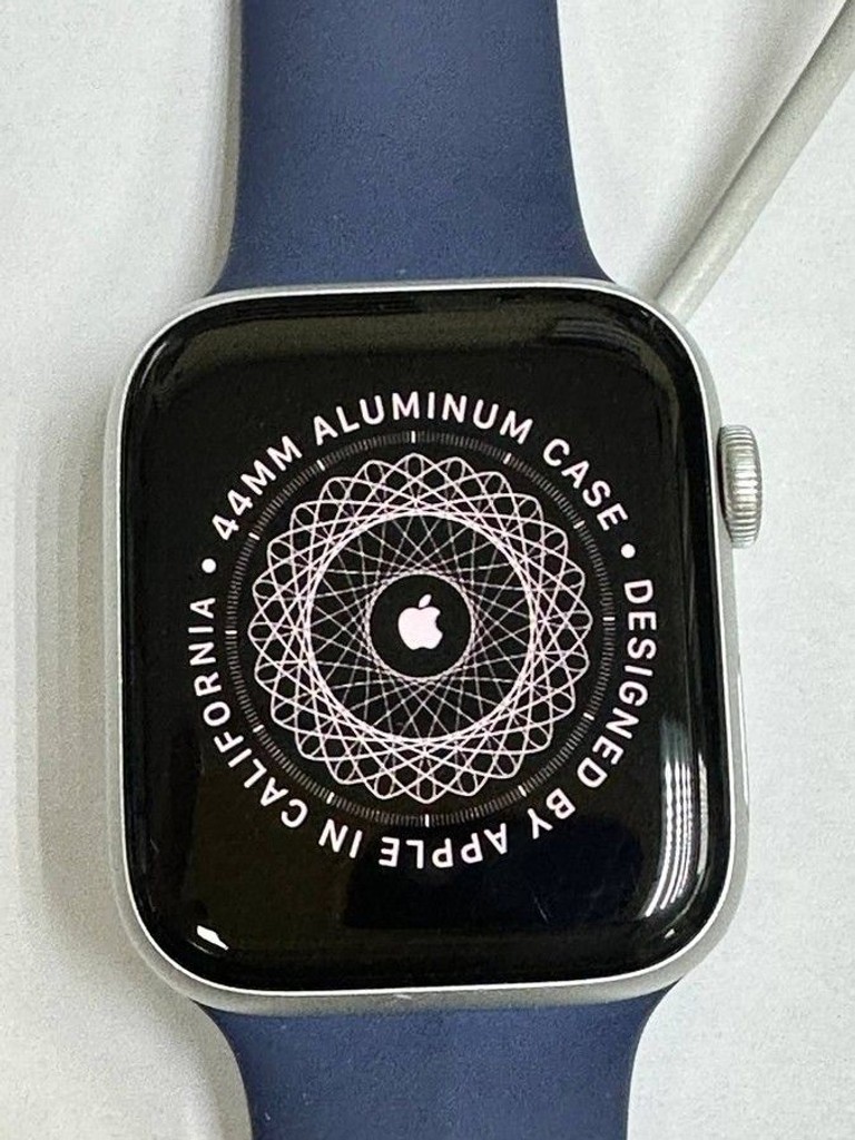 Apple watch se 2 gps 44mm aluminium case Код:01-200956985. Зображення 11