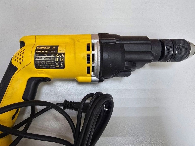 Дешево Dewalt D21441 з ломбарду
