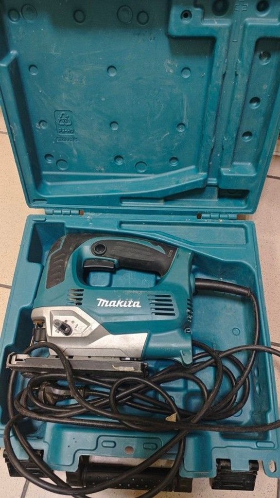 Купити Makita JV0600K Б/У