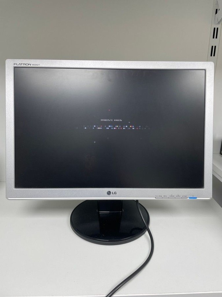 Купити Lg w2042t Б/У