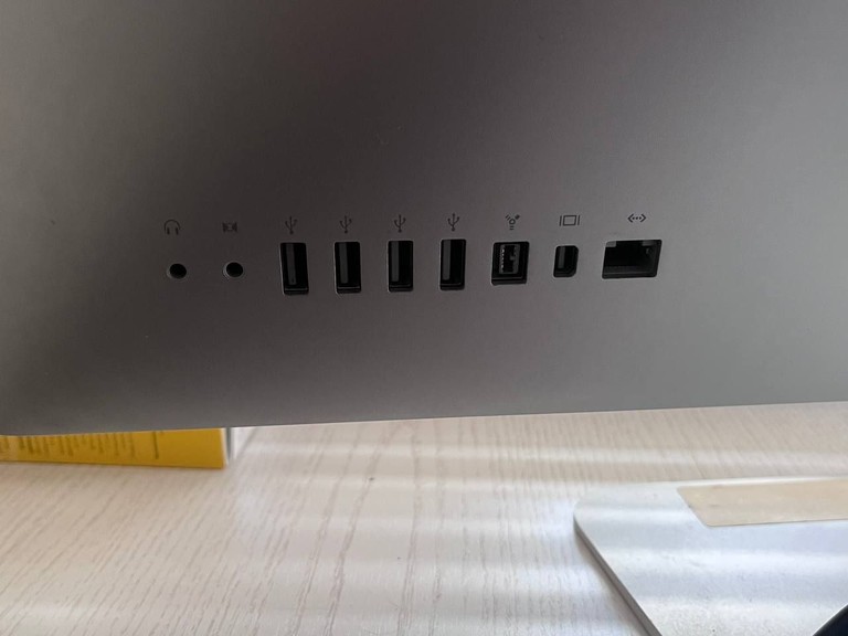 Дешево Apple iMac (21.5-inch, Late 2009) з ломбарду