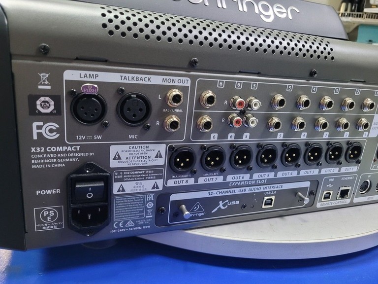 Behringer X32 Compact Код:01-201004234. Изображение 7