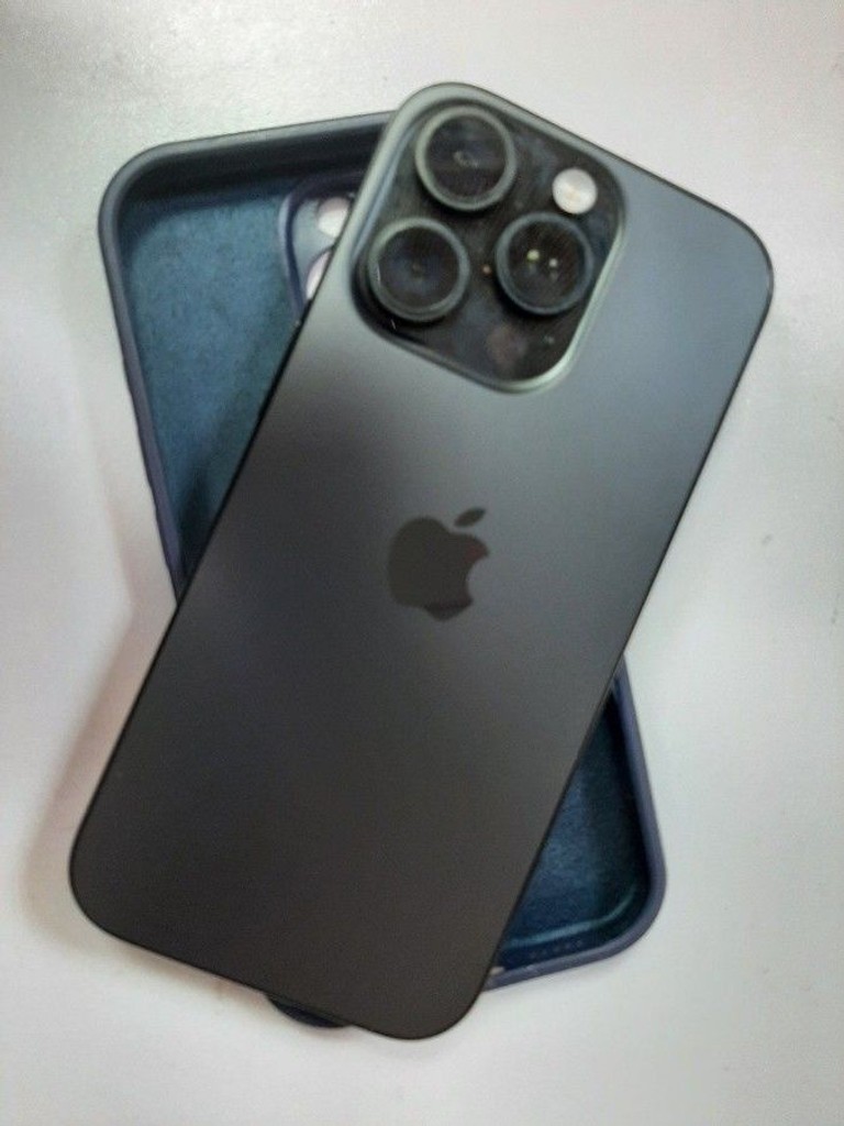 Купити Apple iphone 16 pro 256gb Б/У