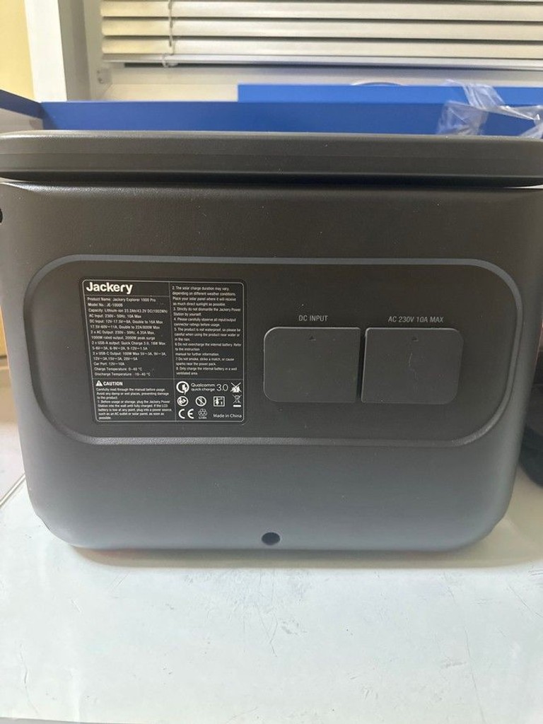 Дешево Jackery Explorer 1000 PRO з ломбарду