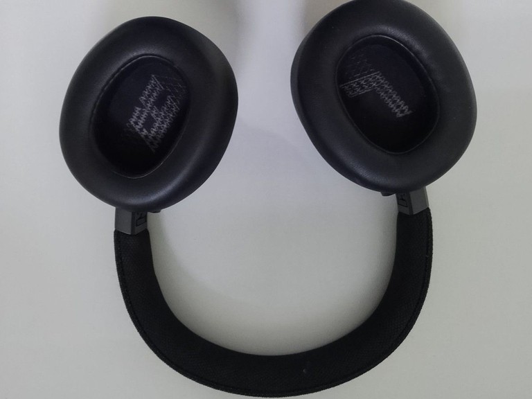 Оголошення Jbl live 660nc Б/У