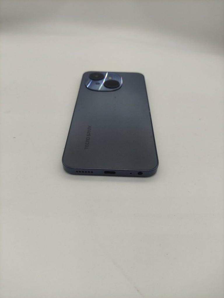 Дешево Tecno spark go 1 kl4 4/128gb з ломбарду