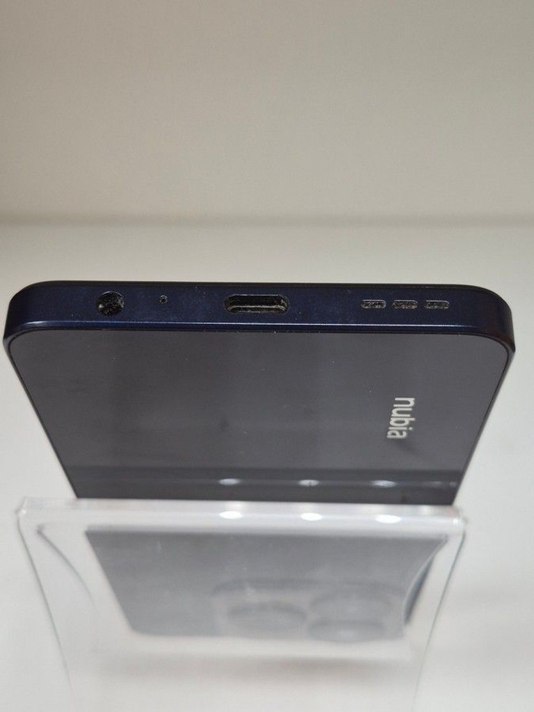 Zte Nubia V60 Design 6/256GB Purple Код:01-201098346. Изображение 8