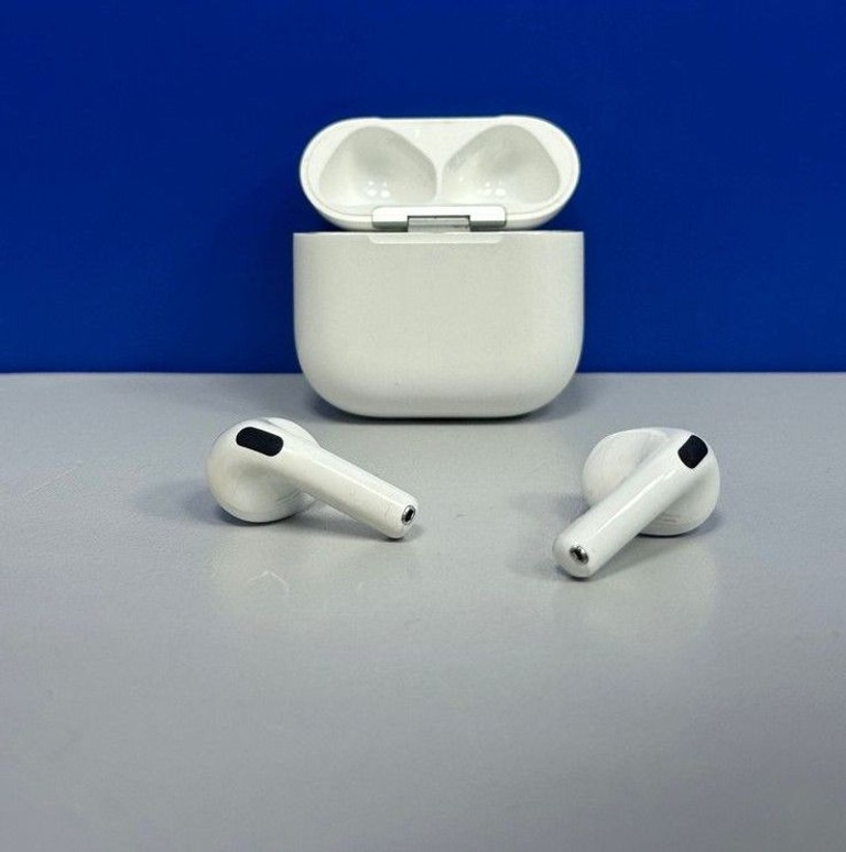 Apple airpods 4 with active noise cancellation Код:01-201123720. Зображення 9