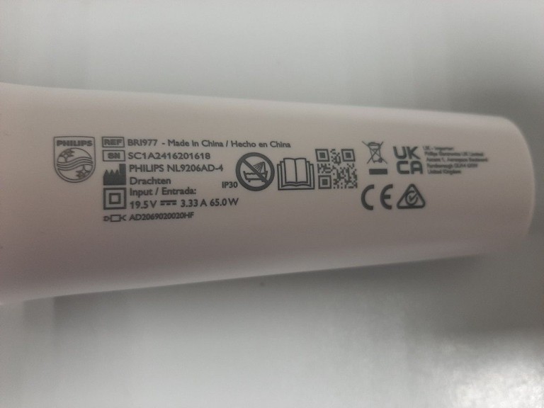 Дешево Philips Lumea IPL 9900 Series BRI977/00 з ломбарду