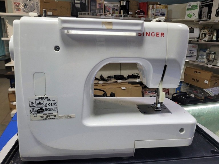 Дешево Singer 8280 з ломбарду