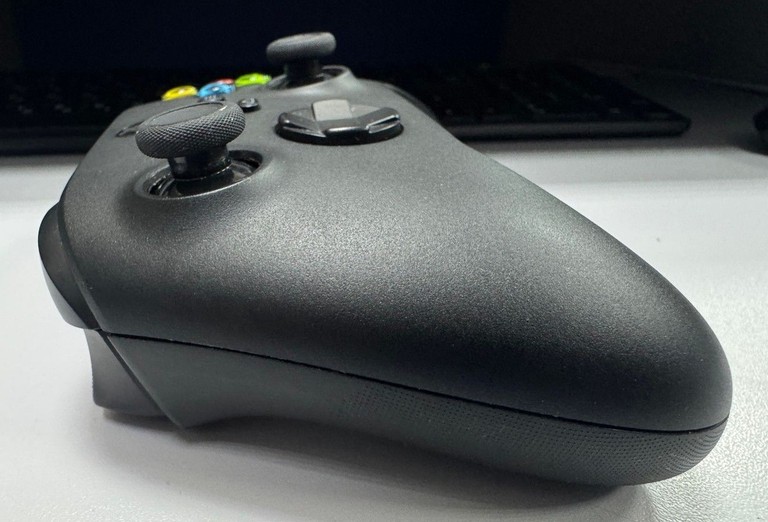 Дешиво Microsoft xbox series x s wireless controller с ломбарда