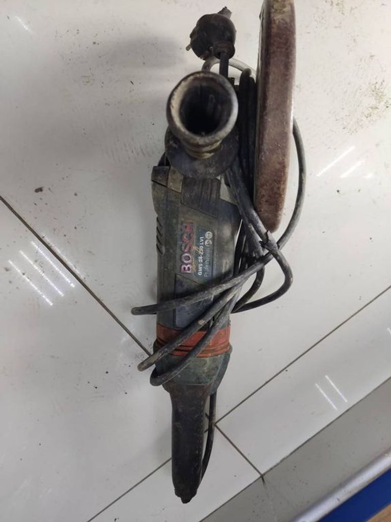 Дешево Bosch gws 24-230 lvi з ломбарду