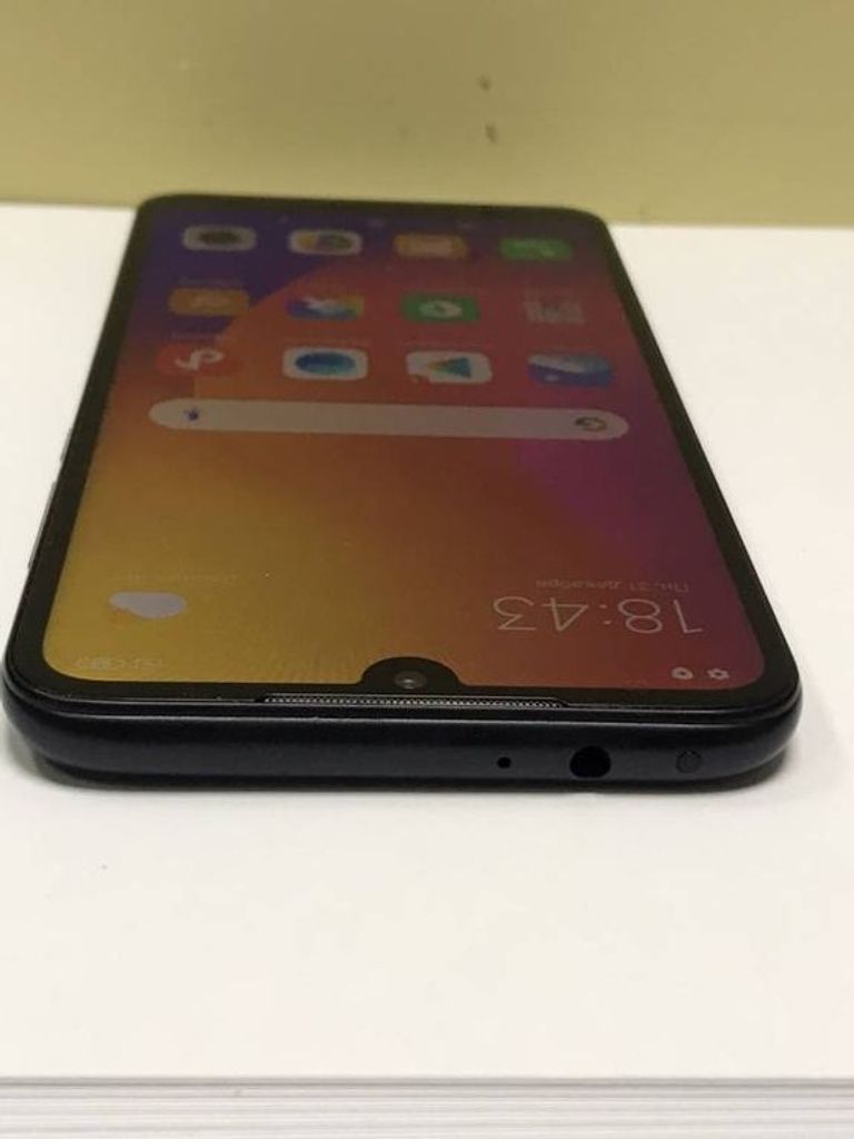 Дешиво Xiaomi Redmi 7 2/16GB Blue с ломбарда