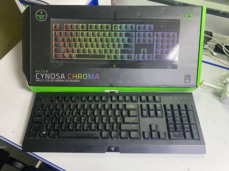 Razer cynosa chroma rz03-02260800-r3r1