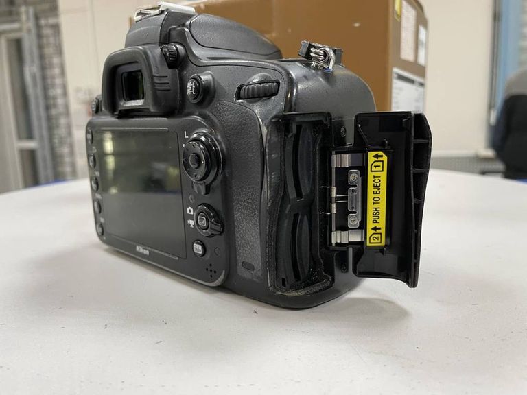 Nikon d610 без объектива Код:01-18645424. Зображення 5