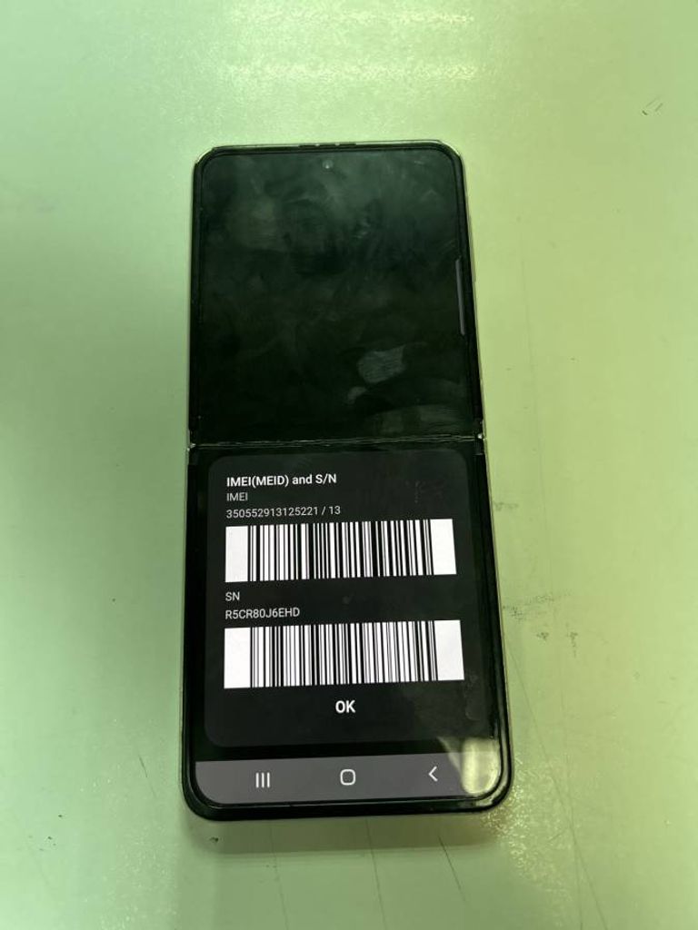 Samsung galaxy flip3 5g 8/128