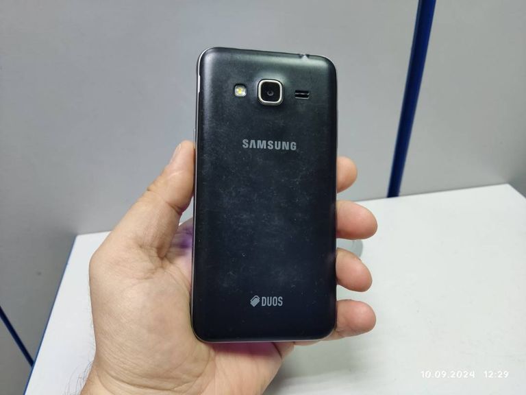 Samsung j320h galaxy j3