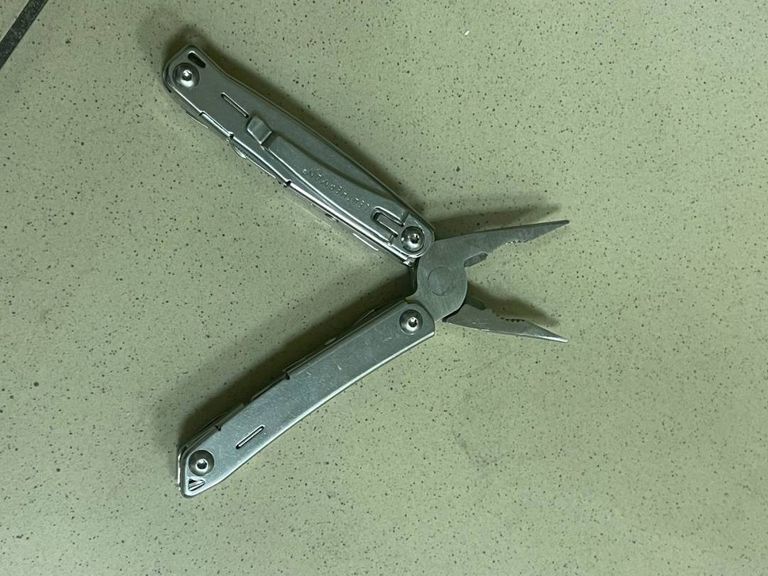 Leatherman Wingman (831426)