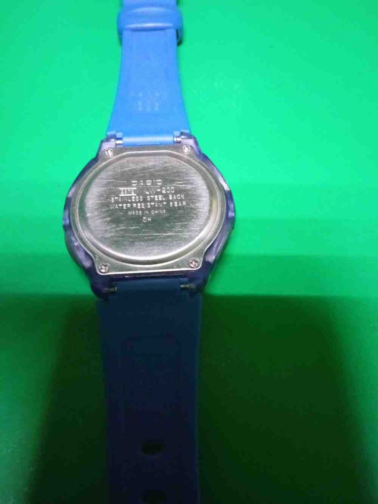 Дешево Casio lw-200 з ломбарду
