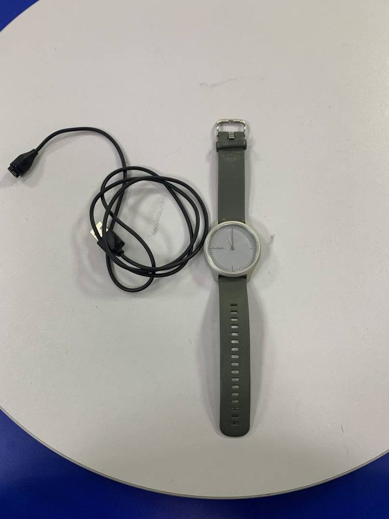 Купити Garmin vivomove style-moss silicone Б/У