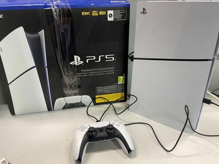 Купити Sony PlayStation 5 Digital Edition 825GB Б/У