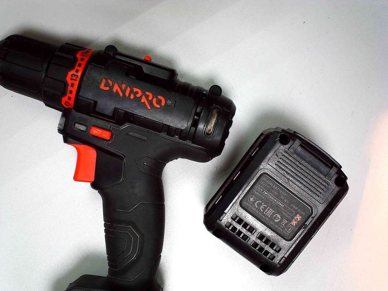 Дешево Dnipro-M cd-182 2акб зп з ломбарду