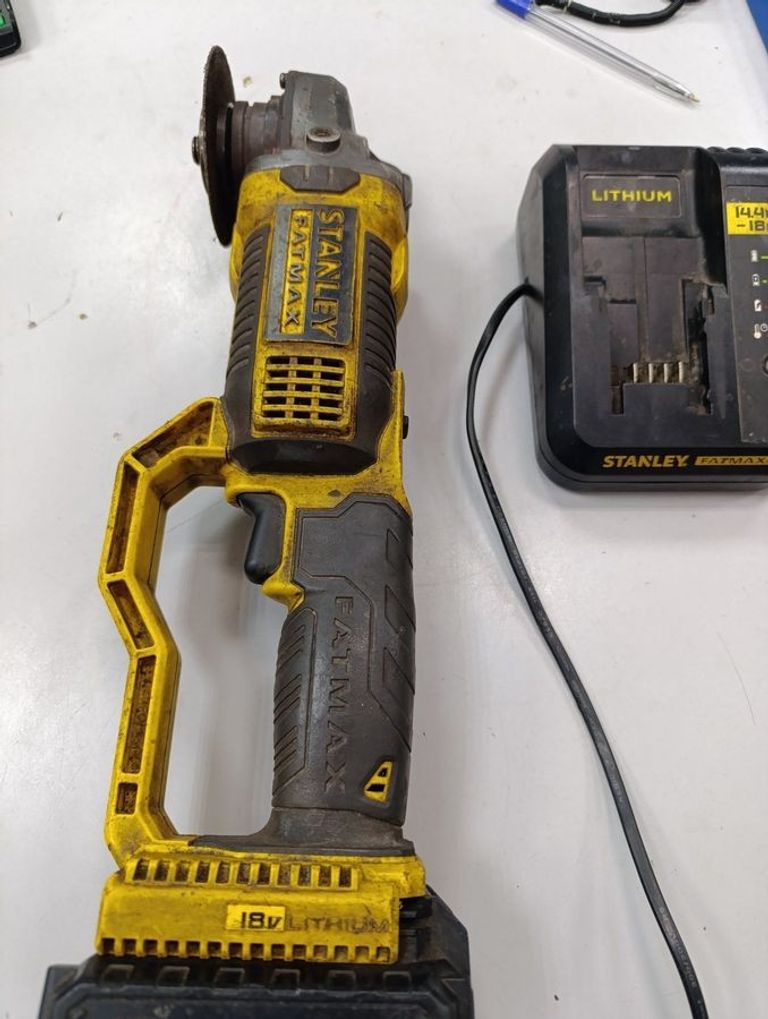 Дешево Dnipro-M cd-218 + 1акб 4ah +1акб 2ah + зп з ломбарду