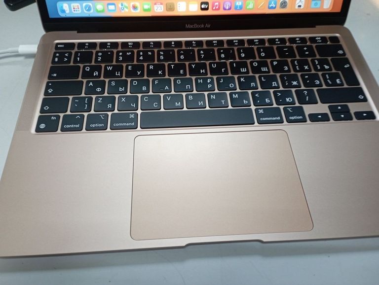 Оголошення Apple MacBook Air 13'' Late 2020 Б/У