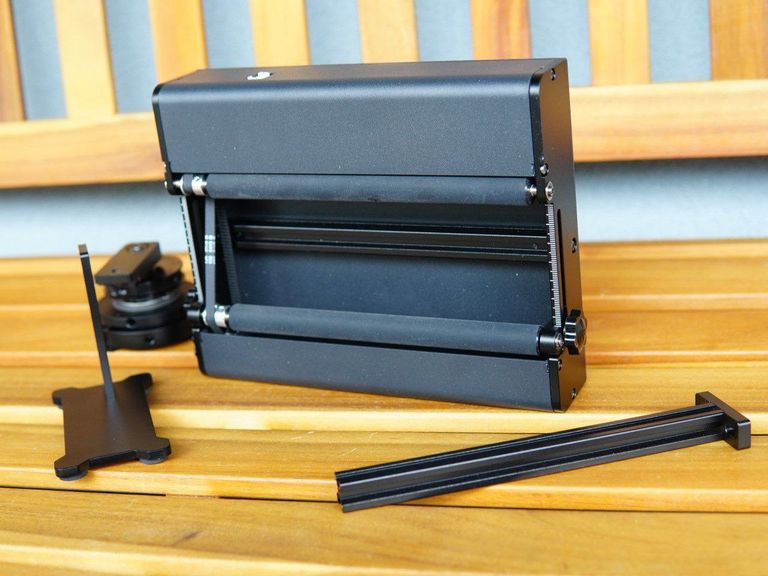 Дешево Роторний роликовий патрон Two Trees TR2 PRO, роторний, для лазерного гравірування циліндричних об'єктів. Новий.  з ломбарду