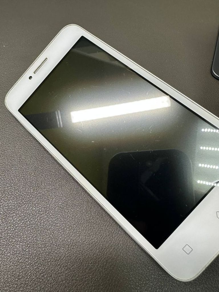 Lenovo vibe b Код:01-200563370. Изображение 7