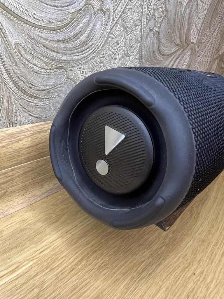 Дешиво Jbl Charge 5 Wi-Fi Midnight Black (JBLCHARGE5WIFIBLK) с ломбарда