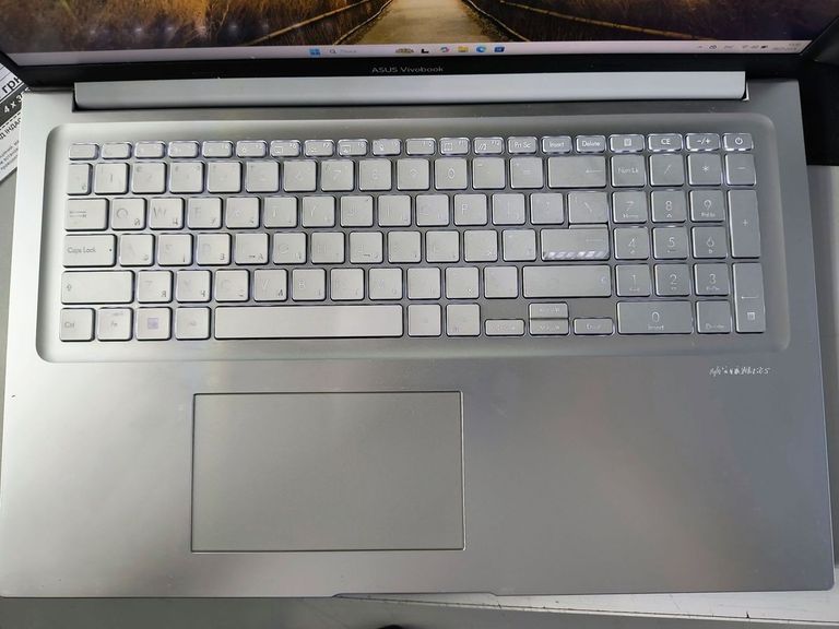 Объявление Asus 17/core i7-1255u ddr5/16gb ddr4/hdd *відсутній/ssd 512 gb/*інтегрована Б/У