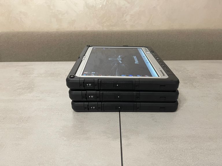 Захищений планшет Panasonic Toughbook CF-33, 12", i5-7300U, 8GB, 128GB, 4G LTE Код:null. Изображение 4