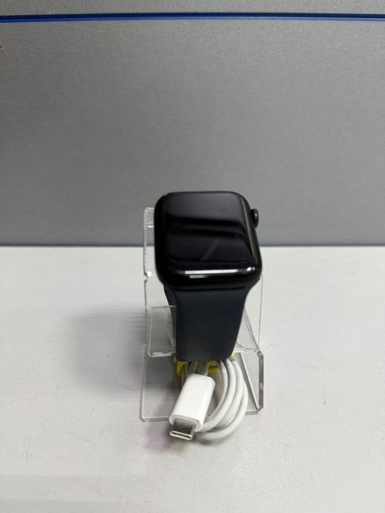 Купити Apple watch se 2 gps 44mm aluminum case with sport Б/У