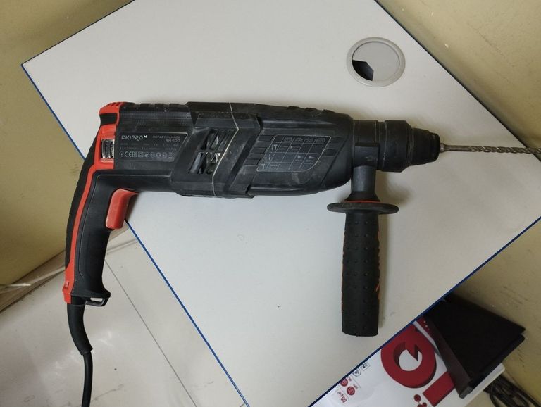 Дешево Dnipro-m RH-100 (49127000) з ломбарду