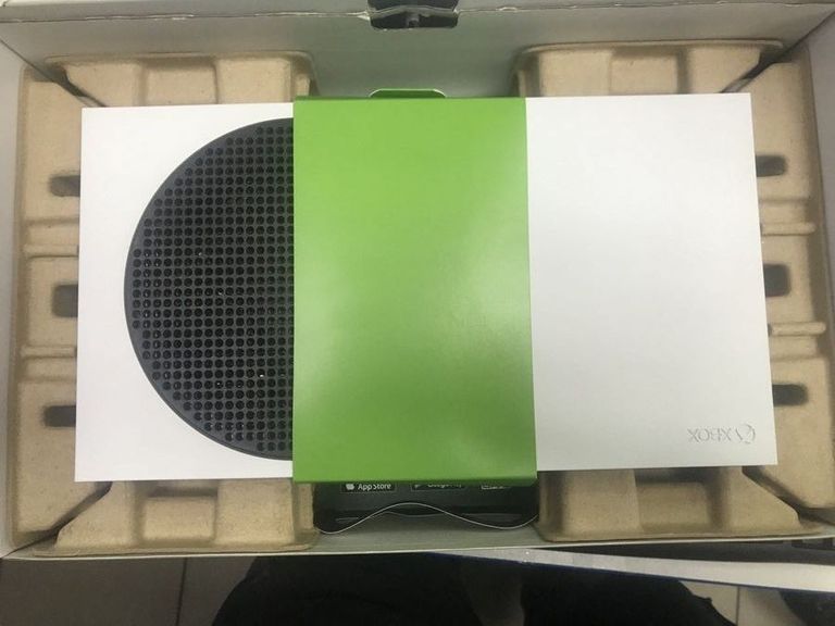 Купити Microsoft Xbox Series S 512GB (889842651386) Б/У