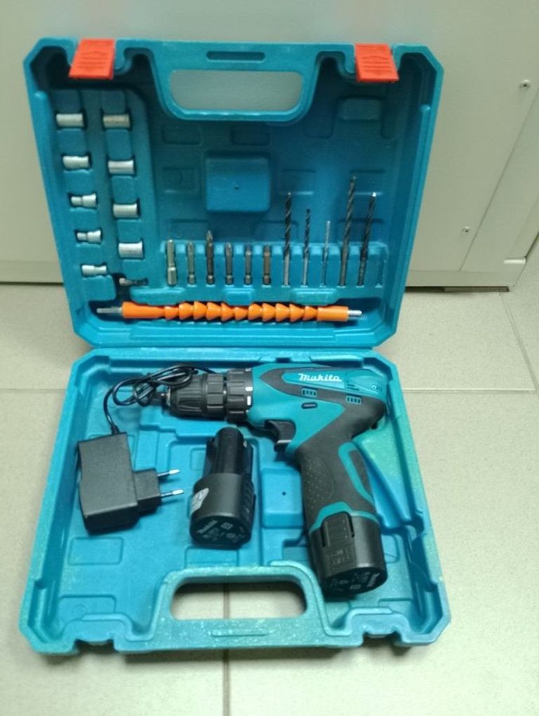 Купити Makita df 330 dwe 2акб+зп - копія Б/У