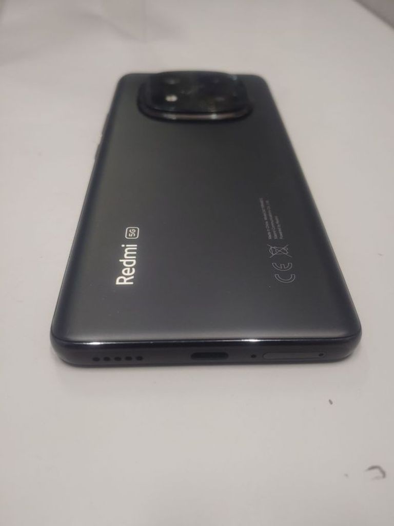 Дешиво Xiaomi Redmi Note 14 Pro 5G 12/512GB Midnight Black с ломбарда