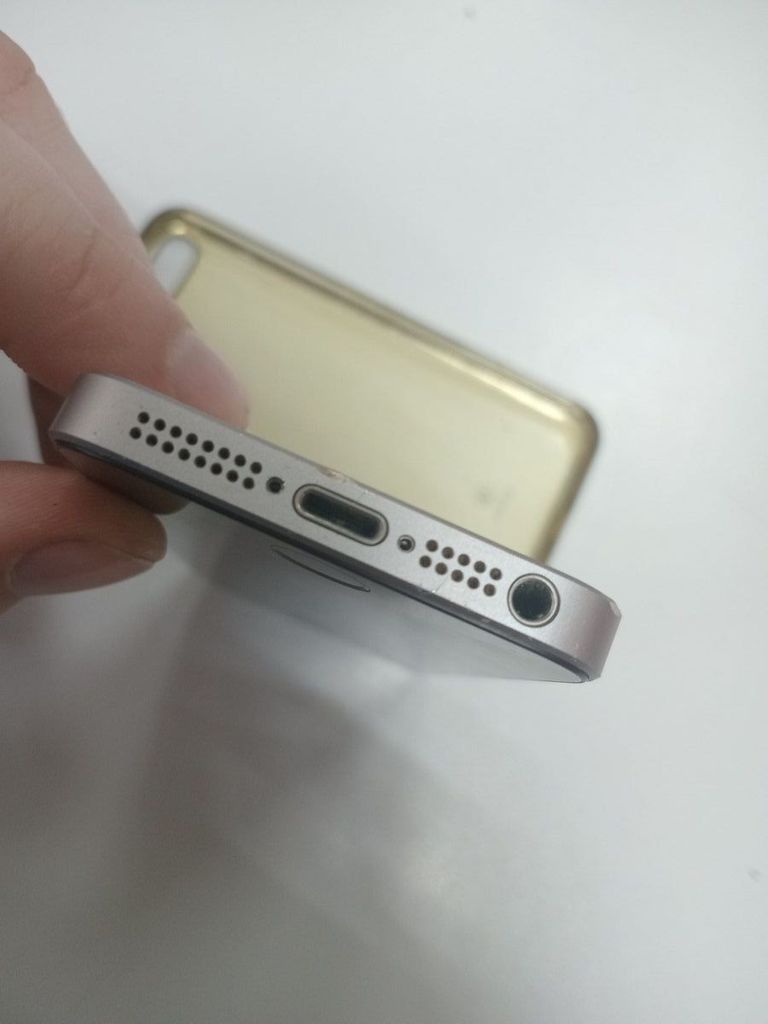 Дешиво Apple iphone se 1 16gb с ломбарда