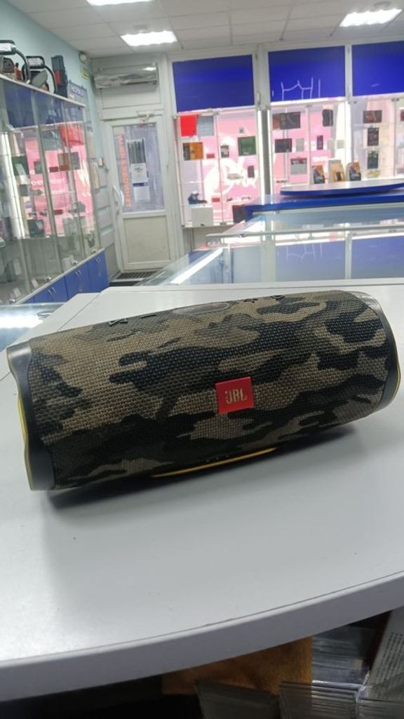 Купити Jbl charge 4 Б/У