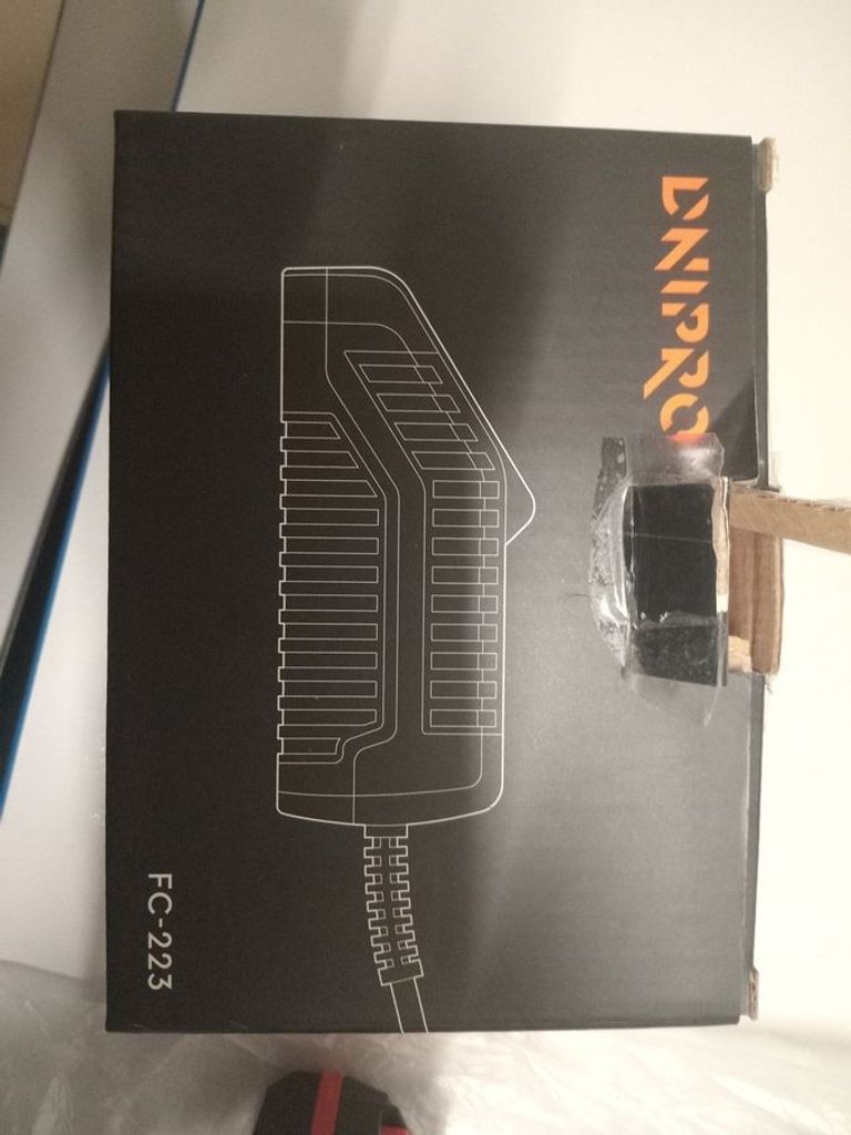 Оголошення Dnipro-M cd-218 1акб 2ah зп Б/У