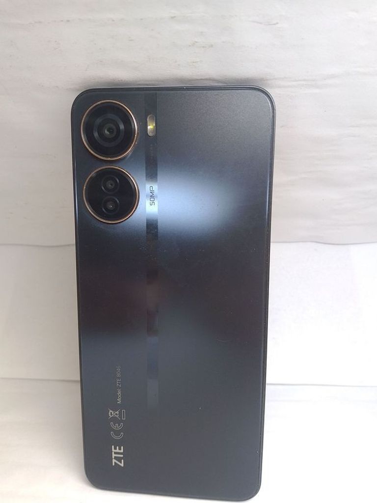 Оголошення Zte blade v40 vita 4/128gb Б/У