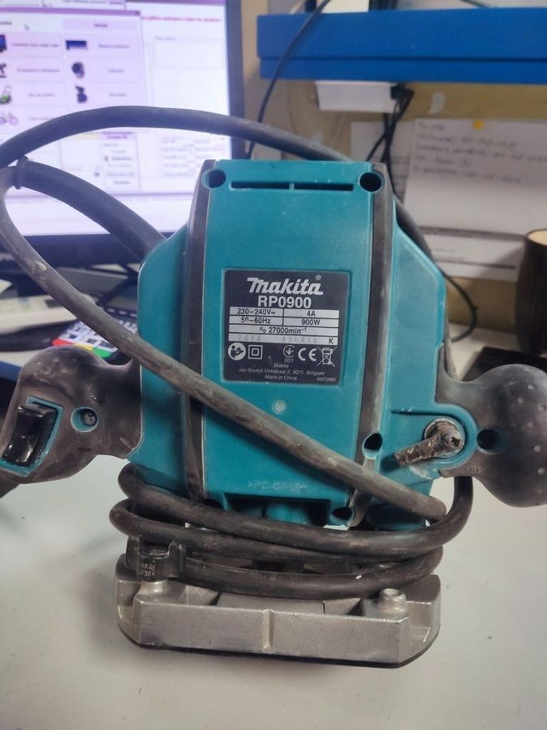 Дешево Makita RP0900 з ломбарду